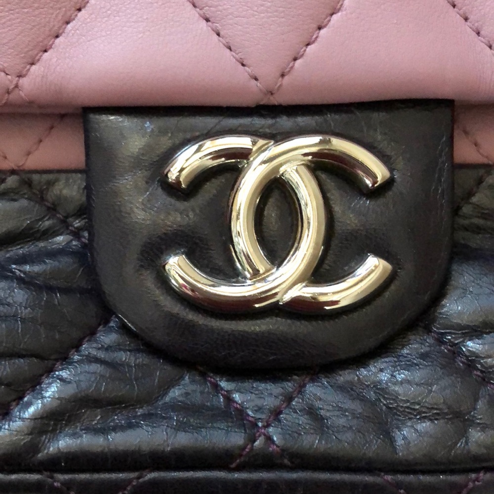 ‼️NEW YEAR SALE❗️💯 % AUTHENTIC CHANEL BAG - Picture 2 of 8